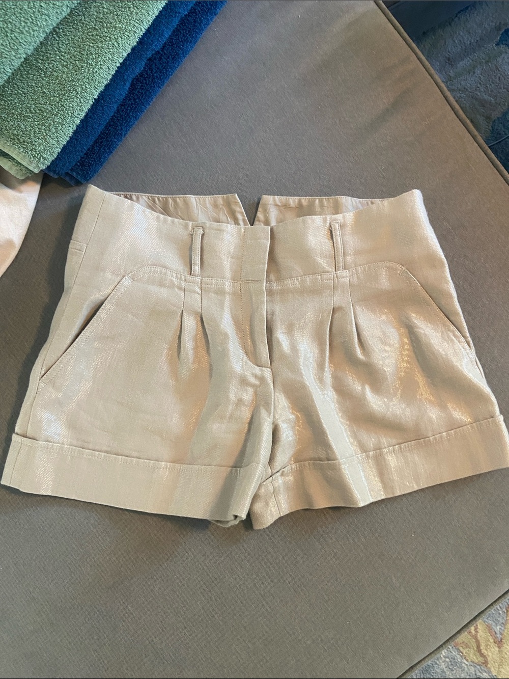 BCBGMaxAzria Light Cream Low-Waist Pleated Shorts